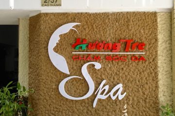 Hai mẫu biển quảng cáo đẹp spa 2018