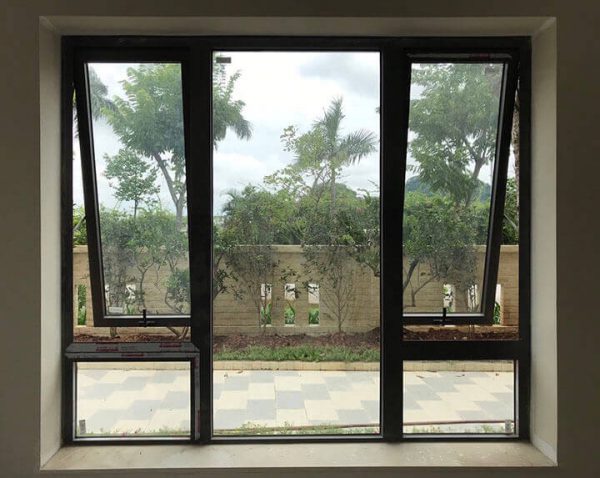 Cửa sổ nhôm kính giá rẻ giúp chắn gió mưa