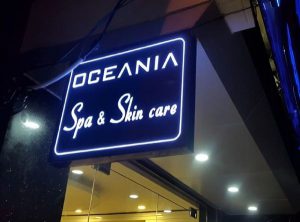 Biển bạt hộp đèn spa﻿