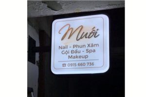 Mẫu hộp đèn biển bạt spa
