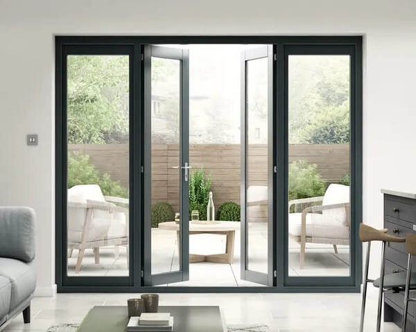 Mẫu cửa nhôm kính phòng khách đẹp mở quay 4 cánh