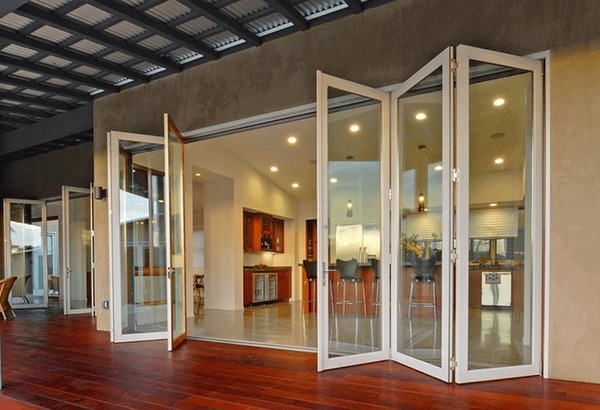 Mẫu cửa nhôm kính phòng khách xingfa mở gập 6 cánh
